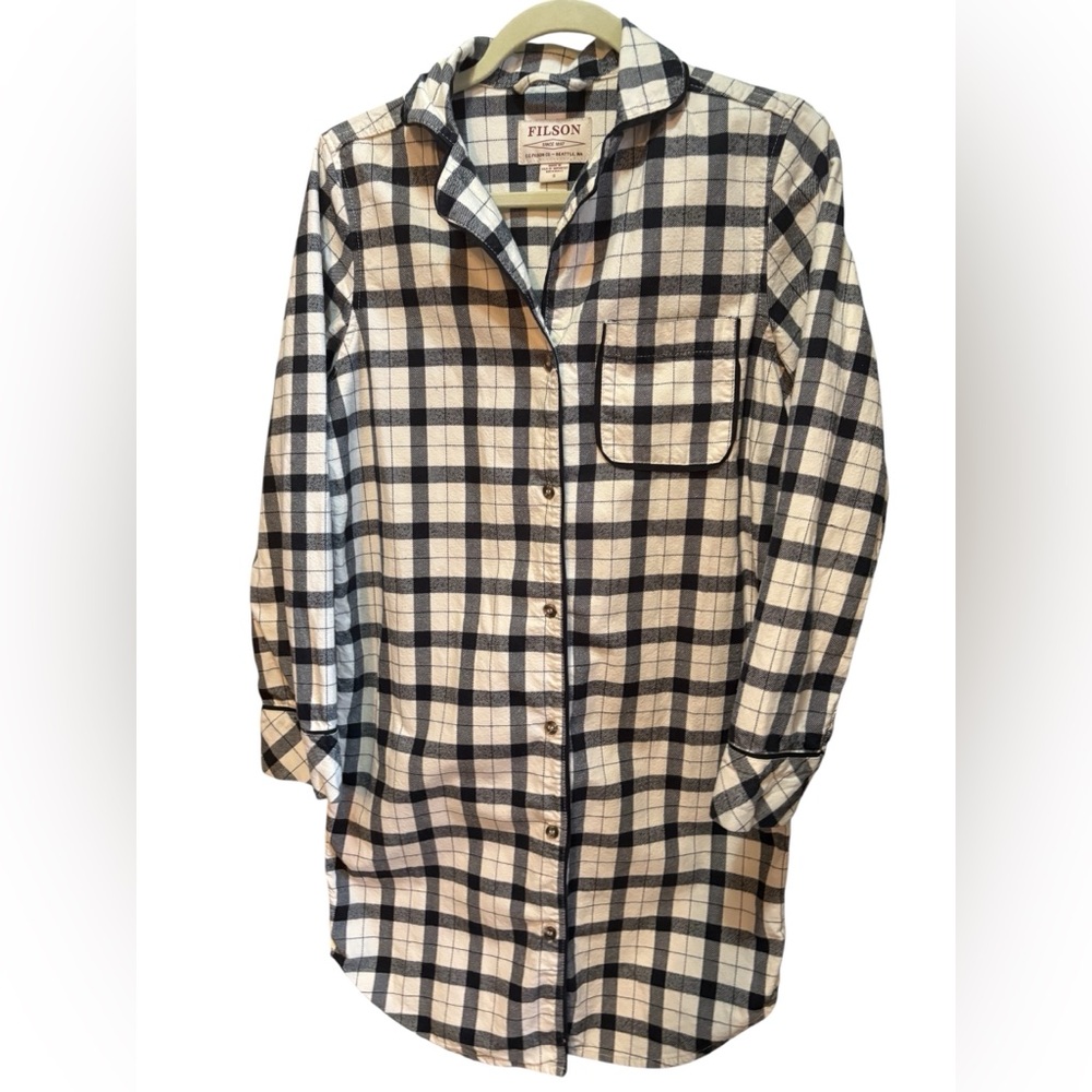 Women Filson  flannel sleepwear night shirt plaid cream white black button up S